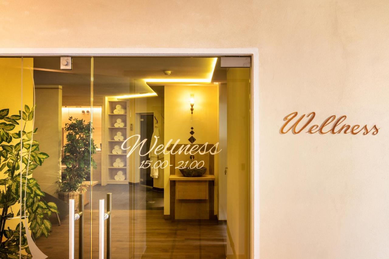 Hotel Monte44 Selva di Val Gardena Luaran gambar